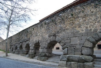 Primer tramo de arcos del Acueducto de Segovia