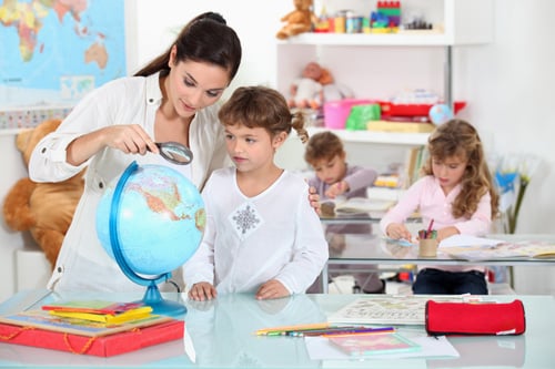niños en colegio