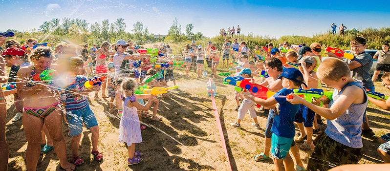 Los de agua más divertidos para niños. al aire