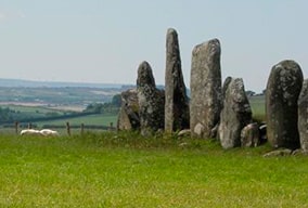 El Neolítico alineación menhir